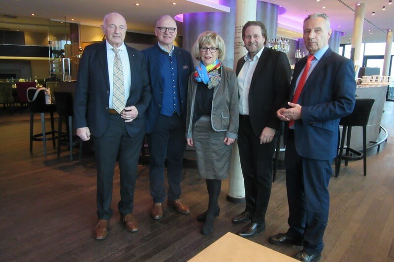 Der Vorstand des Senatsclub Bonn mit Dr. Christoph Brüssel und Marlies Stockhorst